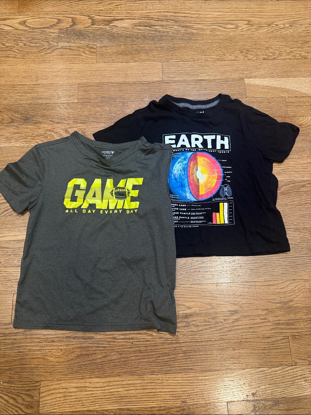 Old Navy Boys' GAME Graphic Tee in Olive Green & Black